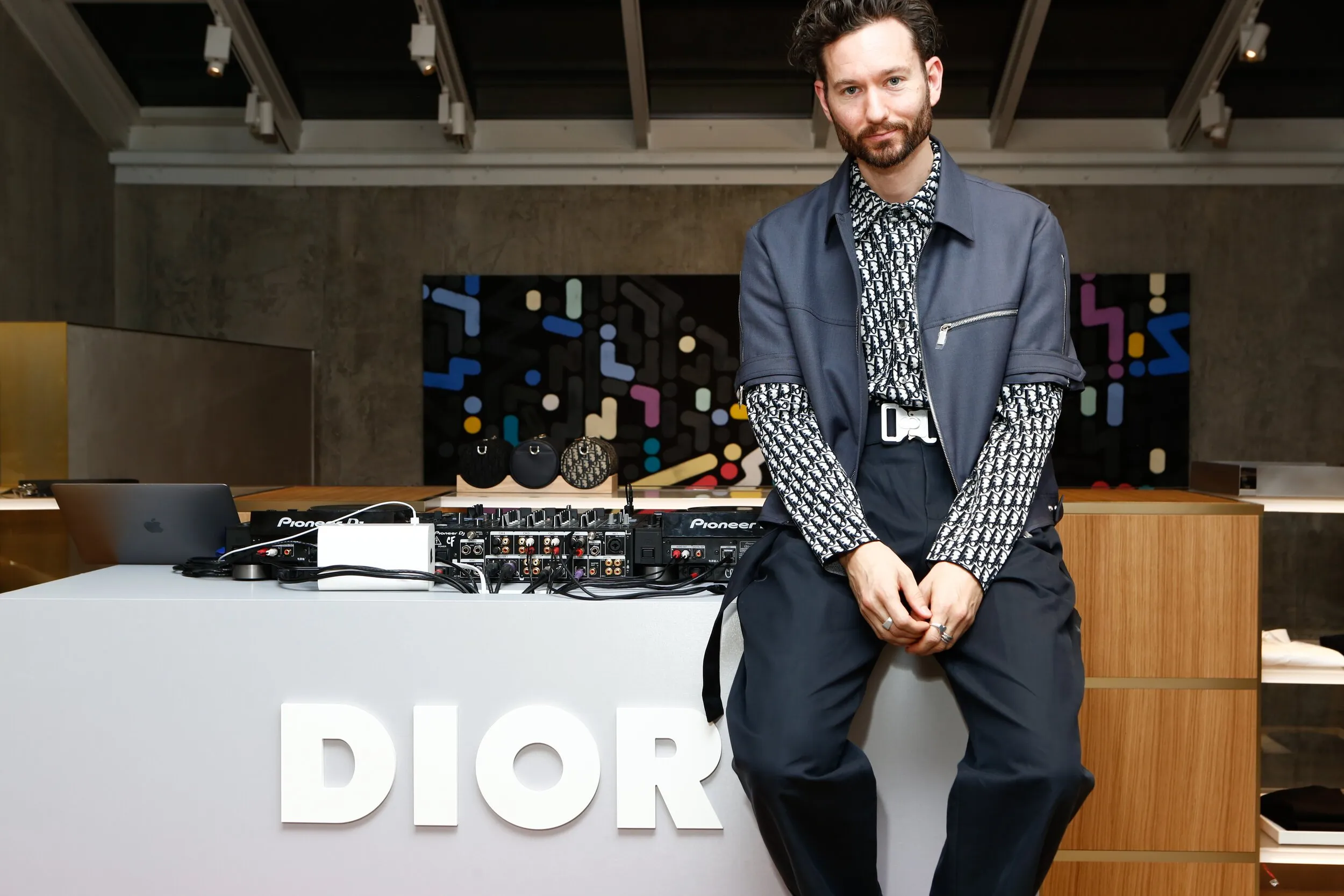 Isaac Likes, DJ — New York